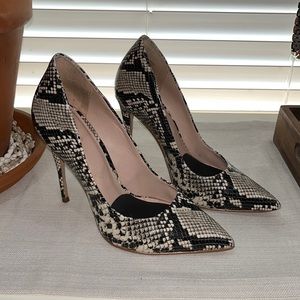 Aldo high heels - size 6 - snake skin print